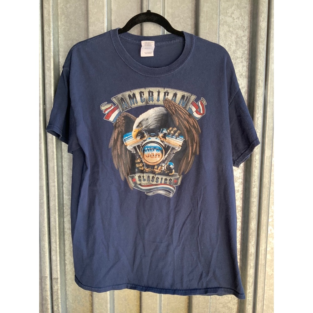 10/$30💵 Gildan Eagle design Tee Sz L